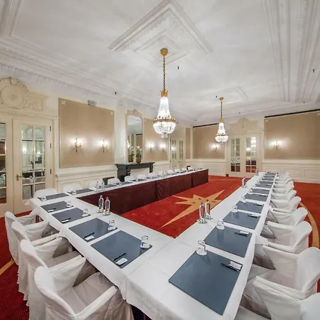 Grand Amrâth Kurhaus Scheveningen 5*